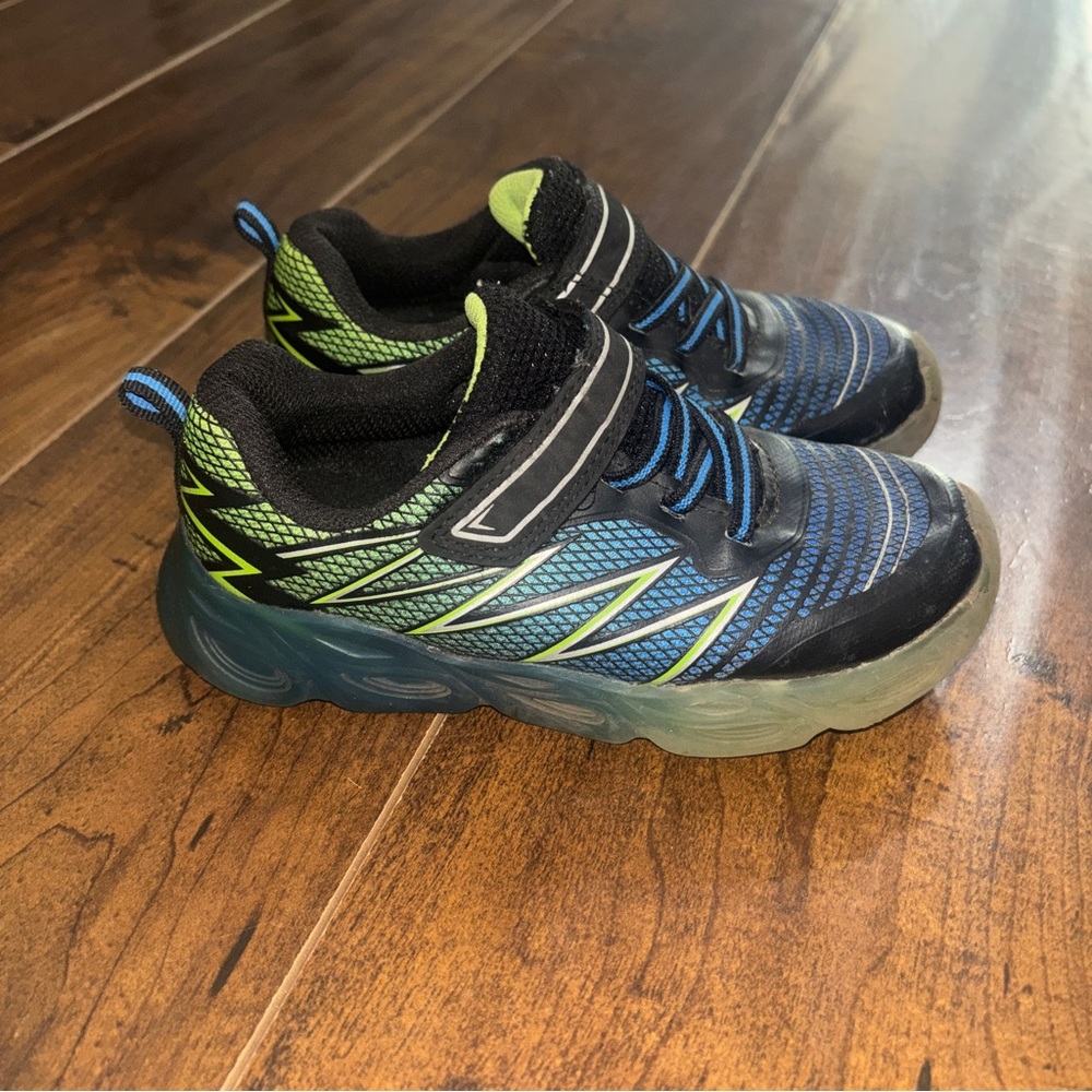 Kids Athletic Works Black, Blue, and Neon Green Light-Up Sneakers - Size 11